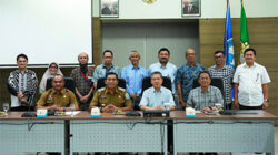 Bupati Simeulue “Curhat” ke Rektor USK: UKT Terasa Berat, Tolong Beri Waktu !