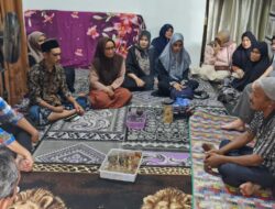 Rusli Bintang Santuni Keluarga Wahidin Satgas Korban Unjuk Rasa di Unaya
