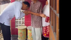 Di Tengah Maraknya Tudingan Ijazah Palsu, Jokowi Mendadak Kunjungi Pak Kasmudjo