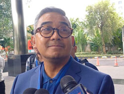 Tak Mau Ikut Dedi Mulyadi, Wali Kota Bandung Tetapkan Sendiri Jam Masuk Sekolah