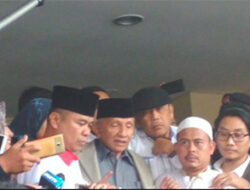Dicecar 30 Pertanyaan Penyidik, Amien Rais Merasa Dimuliakan
