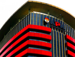 Dugaan Korupsi Gaji Guru Kontrak Akan Dilaporkan ke KPK