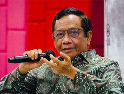 Mahfud MD: Anggota DPR Terima Miliaran Per Bulan, bukan Rp 230 Juta!
