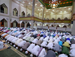 Shalat Berjamaah, Orang Buta Sekalipun Wajib Menghadirinya!