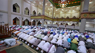 Shalat Berjamaah, Orang Buta Sekalipun Wajib Menghadirinya!