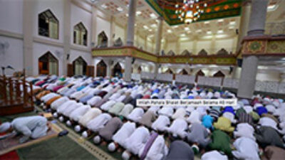 Shalat Berjamaah, Orang Buta Sekalipun Wajib Menghadirinya!