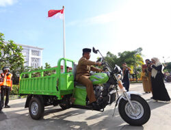 90 Gampong di Banda Aceh Dapat Bantuan Becak Sampah