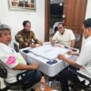 Menhut Raja Juli Main Domino Semeja Dengan Azis Wellang Tersangka Pembalak Liar