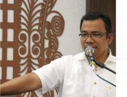 Mualem Tunjuk Zukifli Jadi Plt Kadis Koperasi Gantikan Hendra Saputra