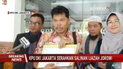 Bonatua Dapatkan Salinan Ijazah Jokowi dari KPU DKI, Ada yang Ditutupi
