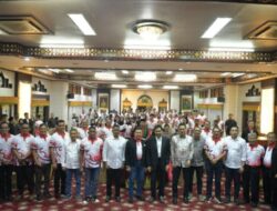 Gubernur Mualem Lepas Kontingen Beladiri ke PON Kudus