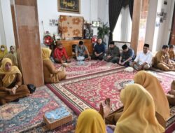 DPRK Banda Aceh Takziah ke Rumah Almarhum T. Hendra Budiansyah