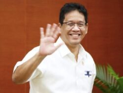 Purbaya tak Setuju APBN untuk Bayar Utang Kereta Cepat Whoosh Peninggalan Jokowi