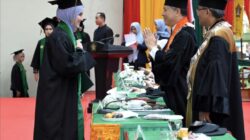 Raih IPK 4.00, Bakary S. Dibba dari Gambia Jadi Wisudawan USK Terbaik