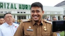 Gubernur Bobby Didemo Anak SD, Tolak Penggusuran Sekolah