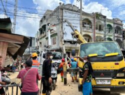 Brimob Kawal Pemulihan Listrik Aceh Tamiang
