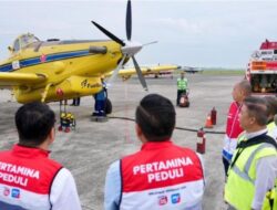 Jalur Darat Masih Putus, Pertamina Pasok BBM ke Bener Meriah Gunakan Air Tractor
