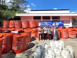 Kemdiktisaintek Salurkan Logistik untuk Penanganan Darurat Bencana di Aceh Melalui USK, Termasuk Toren Air