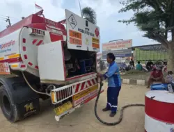 Pembelian BBM Mulai Dibatasi, Pertamina Pastikan Stok Jelang Lebaran Aman