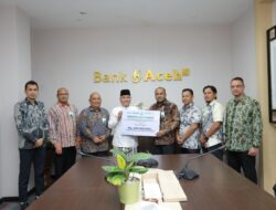 Bank Aceh Salurkan Zakat Karyawan Rp1,43 Miliar ke Baitul Mal