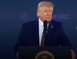 Dinilai Alami Gangguan Kejiwaan, Trump Klaim Diminta Rakyat Iran Jadi Pemimpin Tertinggi