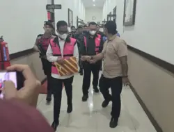 Syaridin Tersangka Korupsi Beasiswa Aceh … Langsung Ditahan, Rp 1,8 M Disita