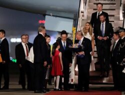 Trump-Xi Jinping Sepakat Lanjutkan Dialog, Gencatan Dagang AS-China Masih Bertahan