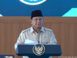 Prabowo Santai Saat Rupiah Anjlok: Orang Desa Enggak Pakai Dolar Kok !