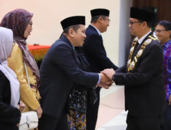 Lantik 11 Pejabat Baru, Rektor USK Soroti Tata Kelola Keuangan hingga Moral Mahasiswa