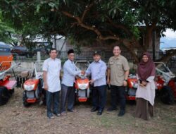 Perkuat Ketahanan Pangan, Pemkab Aceh Besar Salurkan Puluhan Alat dan Mesin Pertanian