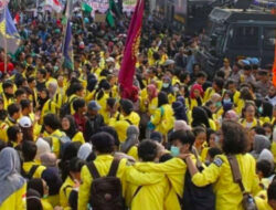 BEM UI Turun ke Jalan Hari Ini Tuntut Hentikan MBG dan Kopdes Merah Putih