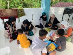 Mahasiswa KKN USK Tingkatkan Literasi Anak di Gampong Kayee Adang