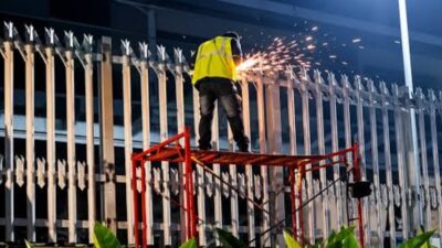 Isu Demo Besar Merebak, Mal di Jakarta Pasang Pagar Tinggi