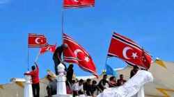 Bendera Bintang Bulan; Pertarungan Antara Aspirasi Daerah dan Gengsi Pusat